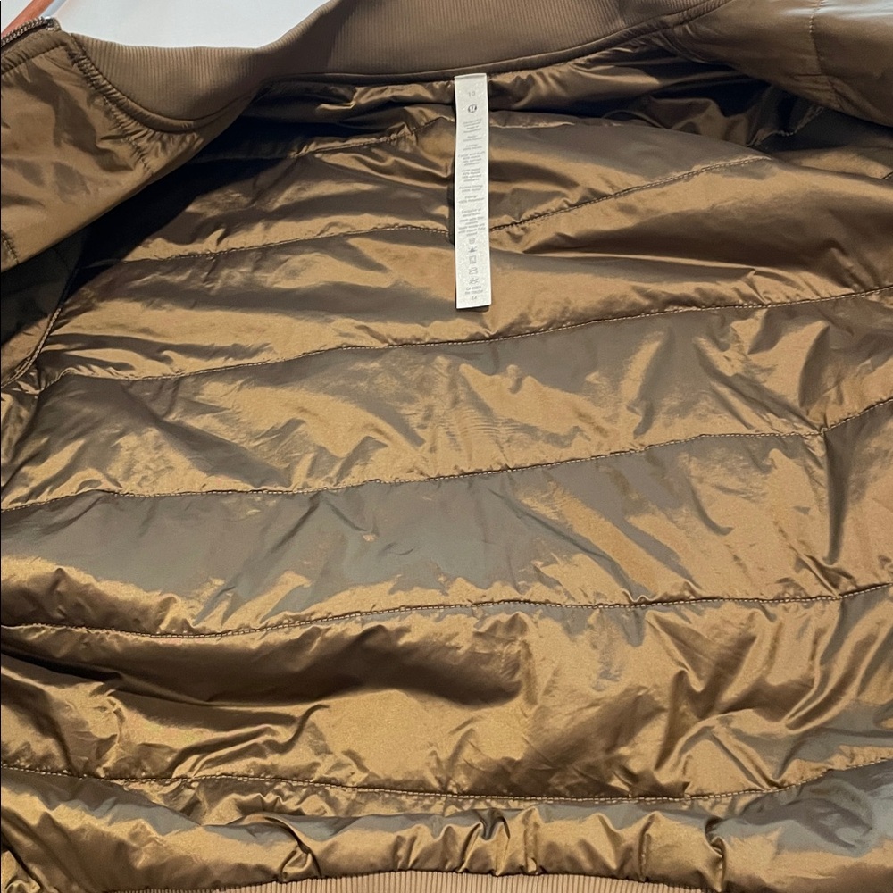 LULULEMON Non-stop  Bomber Reversible Jacket, Size 10 - Picture 8 of 16